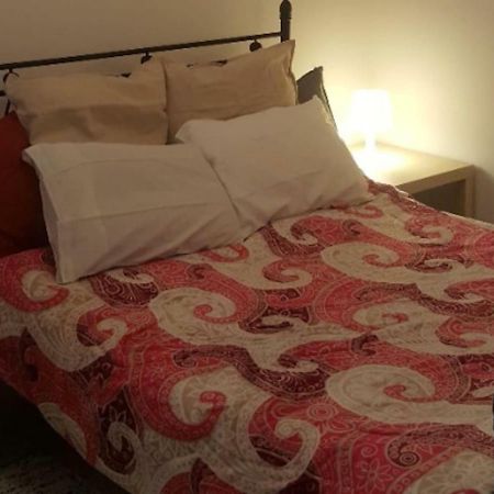 Apartment By Sepolia Metro-Ησυχη Γκαρσονιερα Κοντα Στο Μετρό アテネ エクステリア 写真